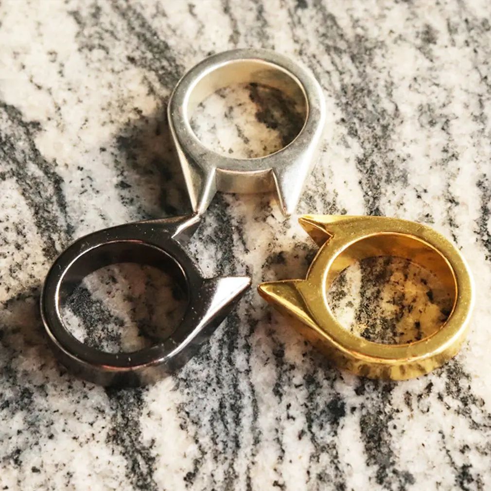 Anillos de autodefensa para hombres y mujeres, anillo de seguridad para la oreja de gato, ventana rota, suministros de supervivencia al aire libre
