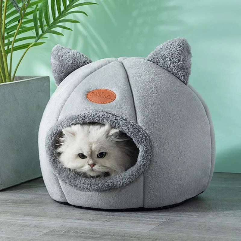 Comfortable bed for deep sleep in winter, cat mat, basket
