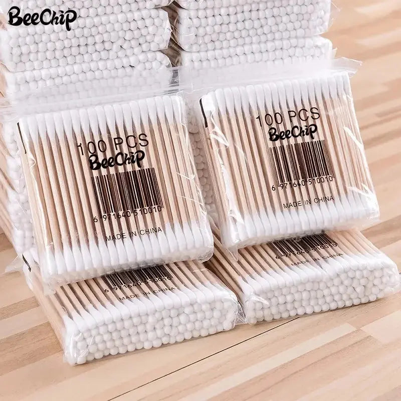 200 Pieces Double Ended Wooden Cotton Swabs Makeup Cleaning 