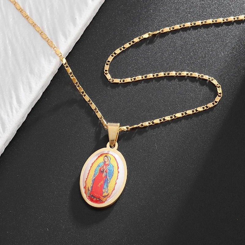 Colgante de acero inoxidable de la Virgen María católica clásica para mujer, collar de Guadalupe, amuleto religioso de la suerte, regalo de joyería