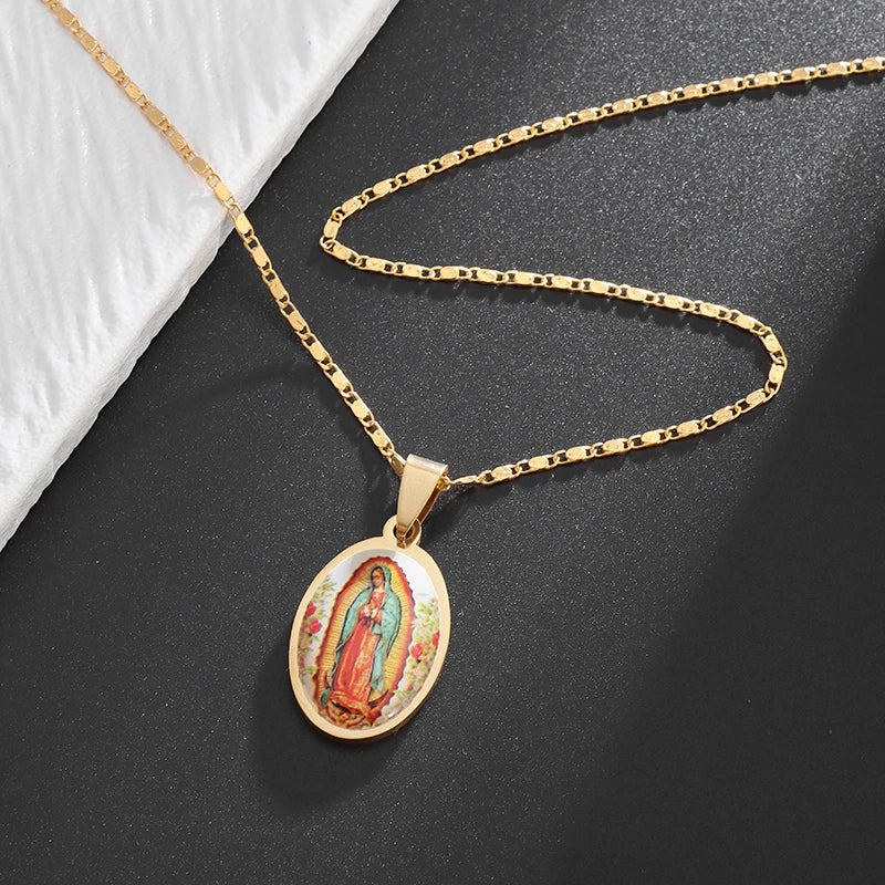 Colgante de acero inoxidable de la Virgen María católica clásica para mujer, collar de Guadalupe, amuleto religioso de la suerte, regalo de joyería