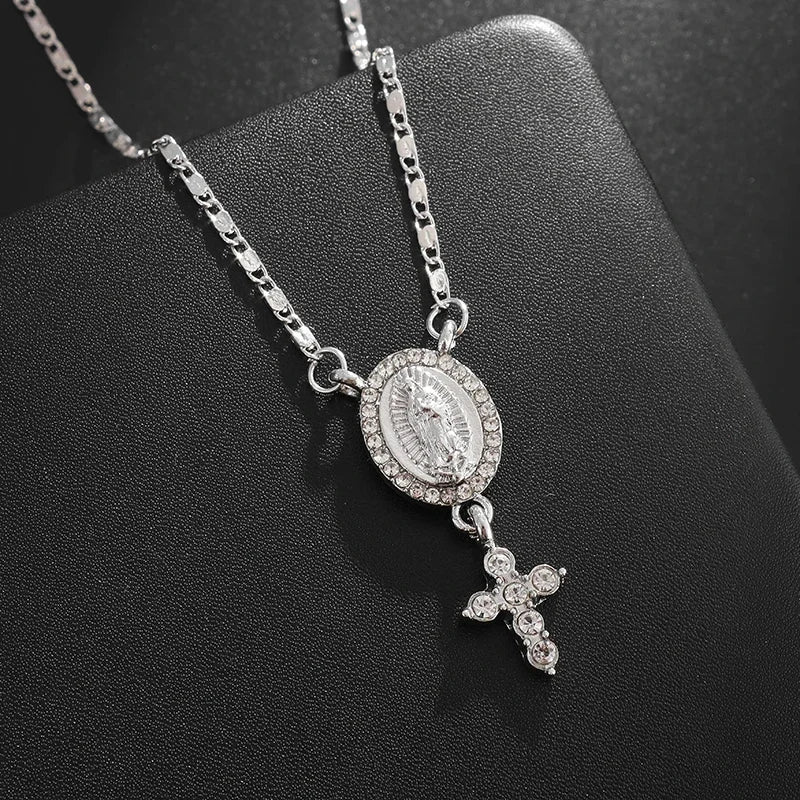 Colgante de acero inoxidable de la Virgen María católica clásica para mujer, collar de Guadalupe, amuleto religioso de la suerte, regalo de joyería