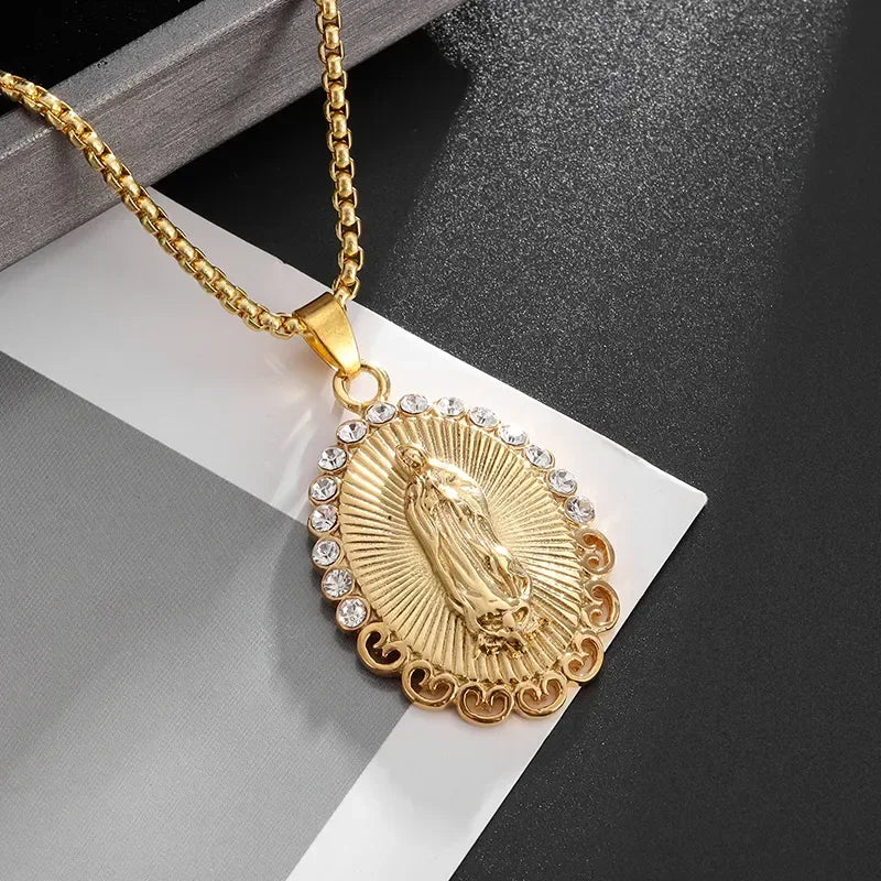 Colgante de acero inoxidable de la Virgen María católica clásica para mujer, collar de Guadalupe, amuleto religioso de la suerte, regalo de joyería