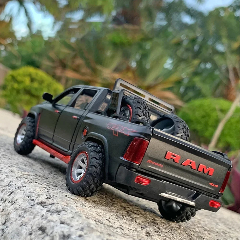 1/32 Scale RAM TRX Pickup Truck Alloy Diecast Toy Cars 