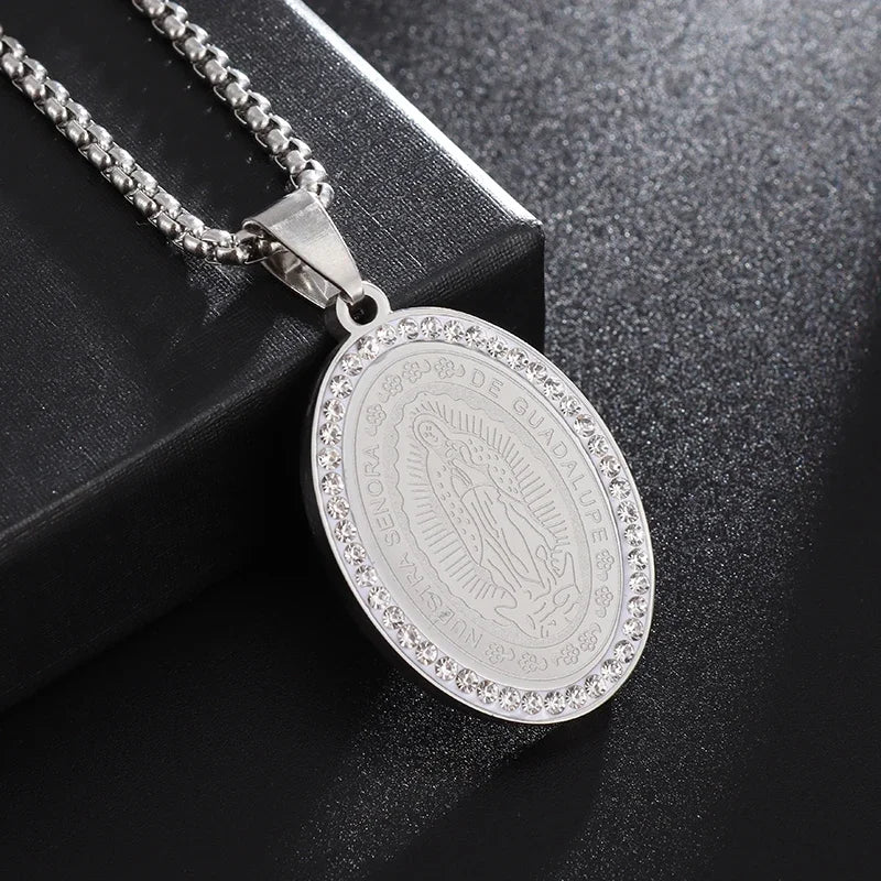 Colgante de acero inoxidable de la Virgen María católica clásica para mujer, collar de Guadalupe, amuleto religioso de la suerte, regalo de joyería